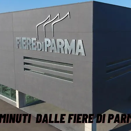 Igea L 350m Ospedale Center Parking Privato L Vendégház Parma